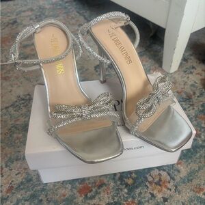 Dream Pairs Glittering Silver Bow Heels